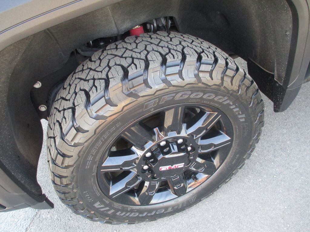 Used 2024 GMC Sierra 2500 AT4 w/ AT4 Premium Plus Package image 14