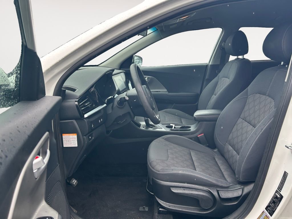 Used 2021 Kia Niro LX image 18