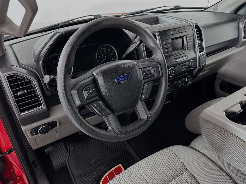 Used 2016 Ford F150 XLT image 9