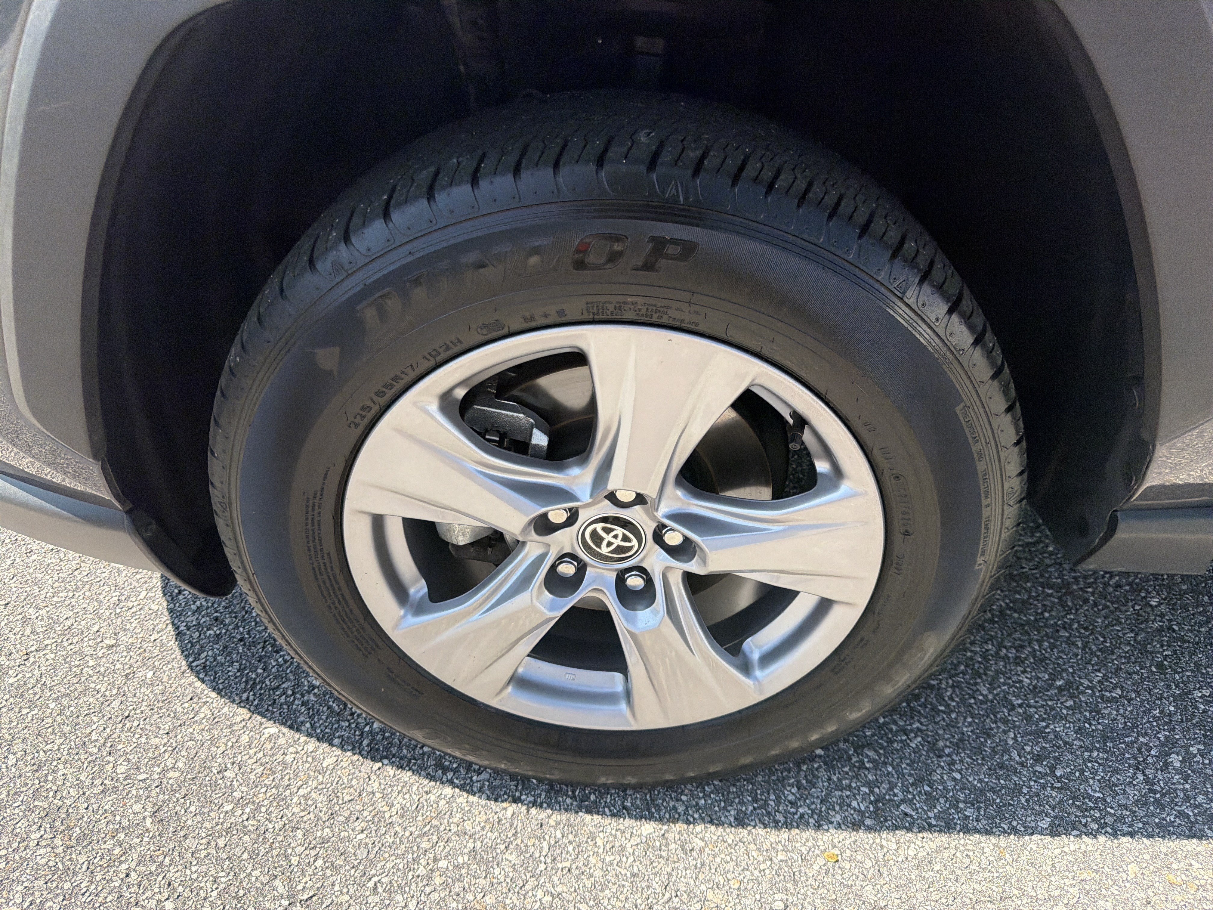Certified 2025 Toyota RAV4 XLE w/ Convenience Package FWD image 19