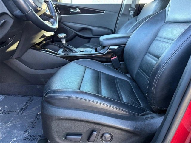 Used 2019 Kia Sorento EX image 18