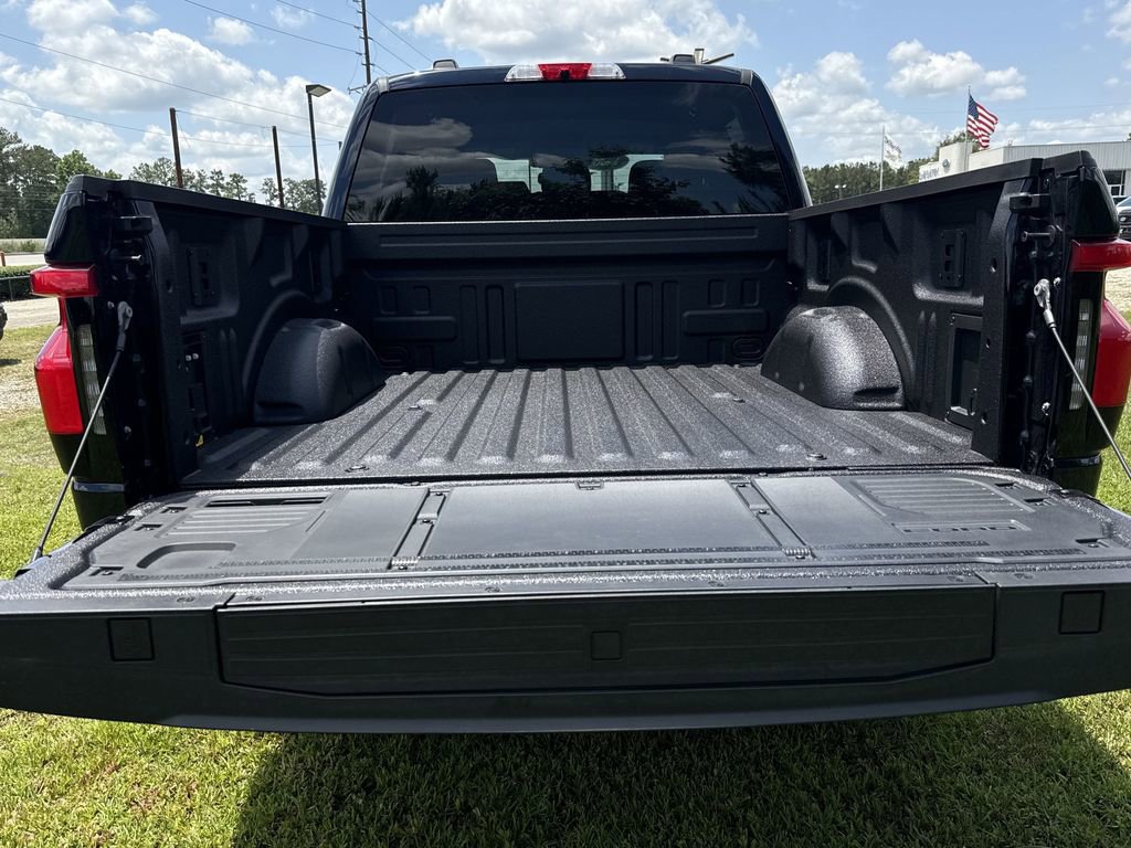 New 2025 Ford F150 Lightning Flash image 23