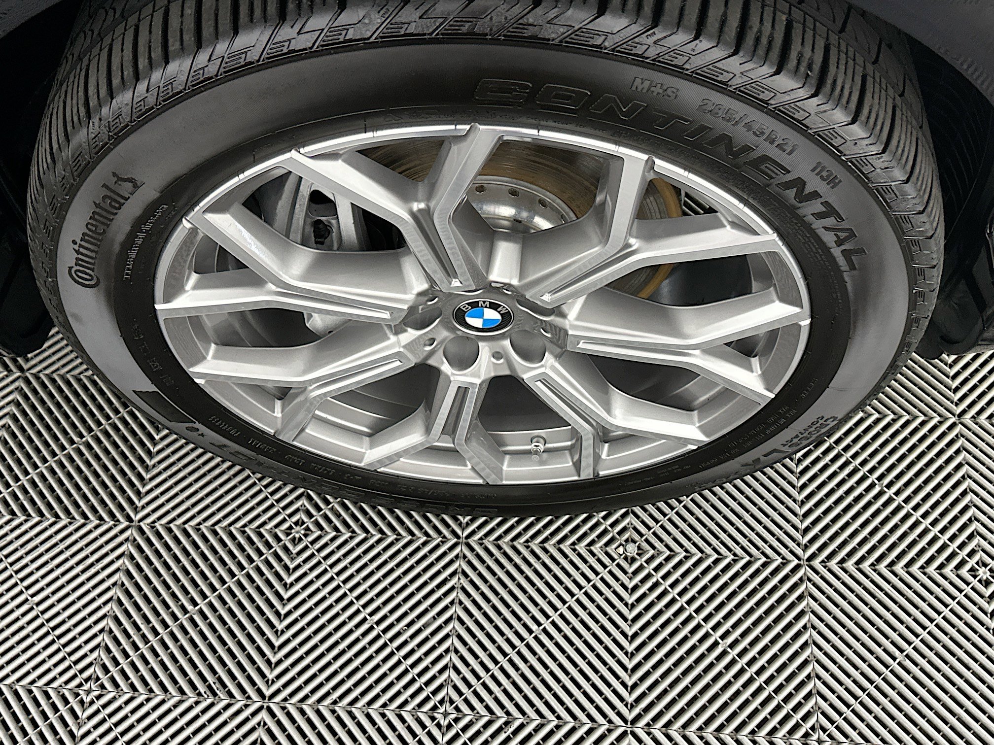 Used 2025 BMW X7 xDrive40i image 11