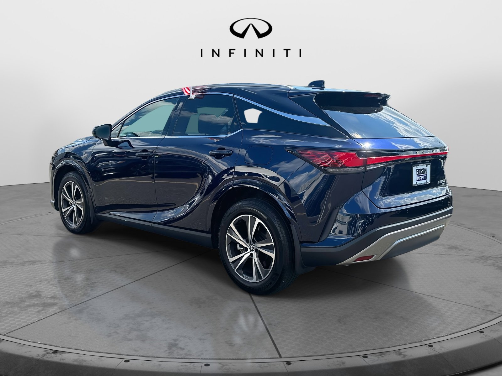 Used 2023 Lexus RX 350 AWD image 5