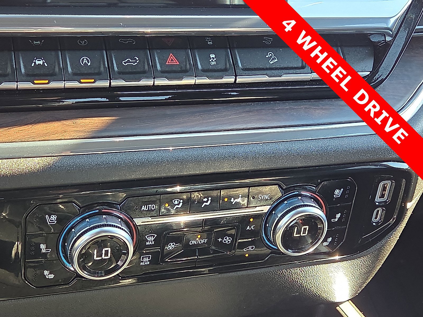 Used 2023 GMC Sierra 1500 SLT w/ SLT Convenience Package image 19