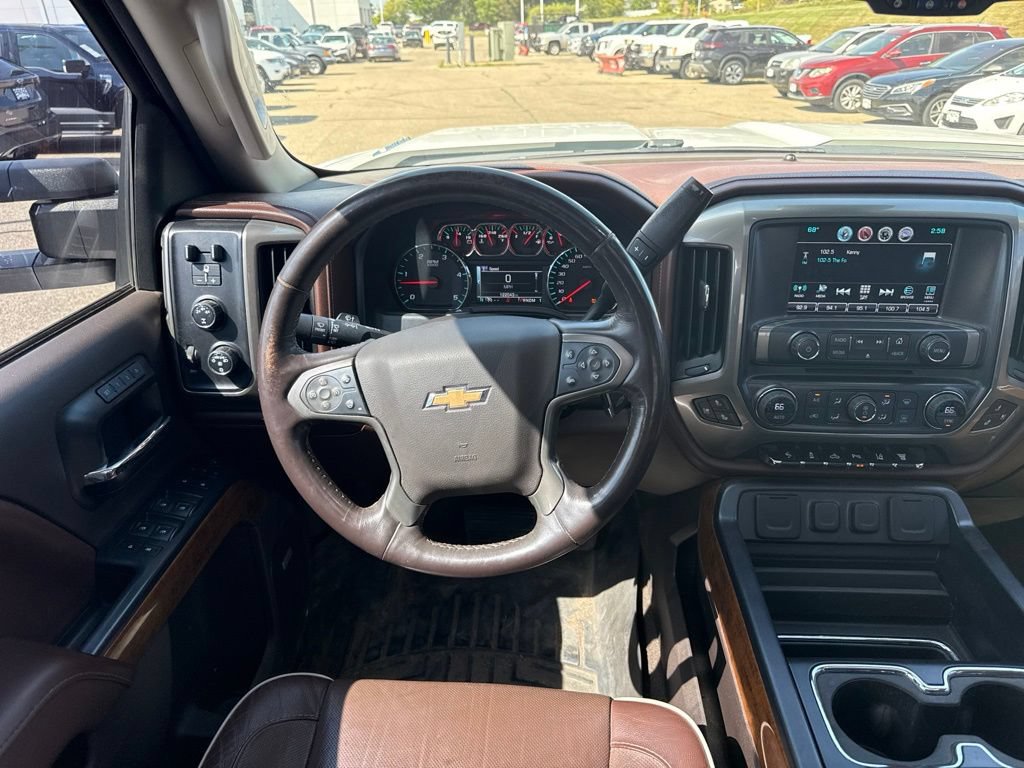 Used 2016 Chevrolet Silverado 2500 High Country w/ High Country Premium Package AWD/4WD image 12