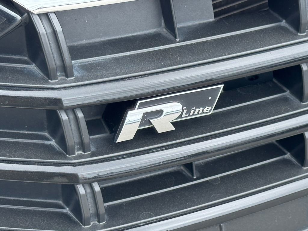 Used 2019 Volkswagen Jetta R-Line w/ R-Line Cold Weather Package FWD image 22