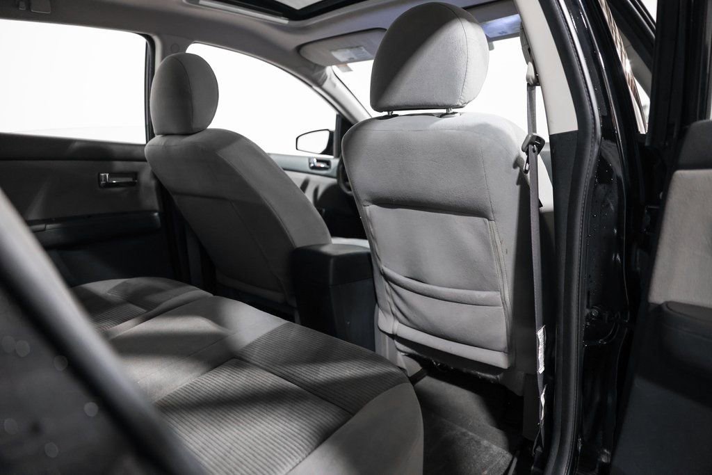Used 2012 Nissan Sentra 2.0 SR w/ Special Edition Pkg FWD image 24