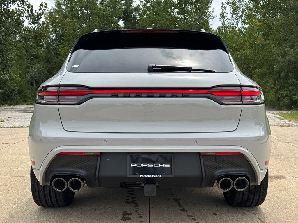 Used 2026 Porsche Macan AWD/4WD image 6