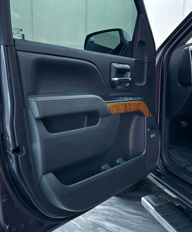 Used 2014 GMC Sierra 1500 SLT image 17