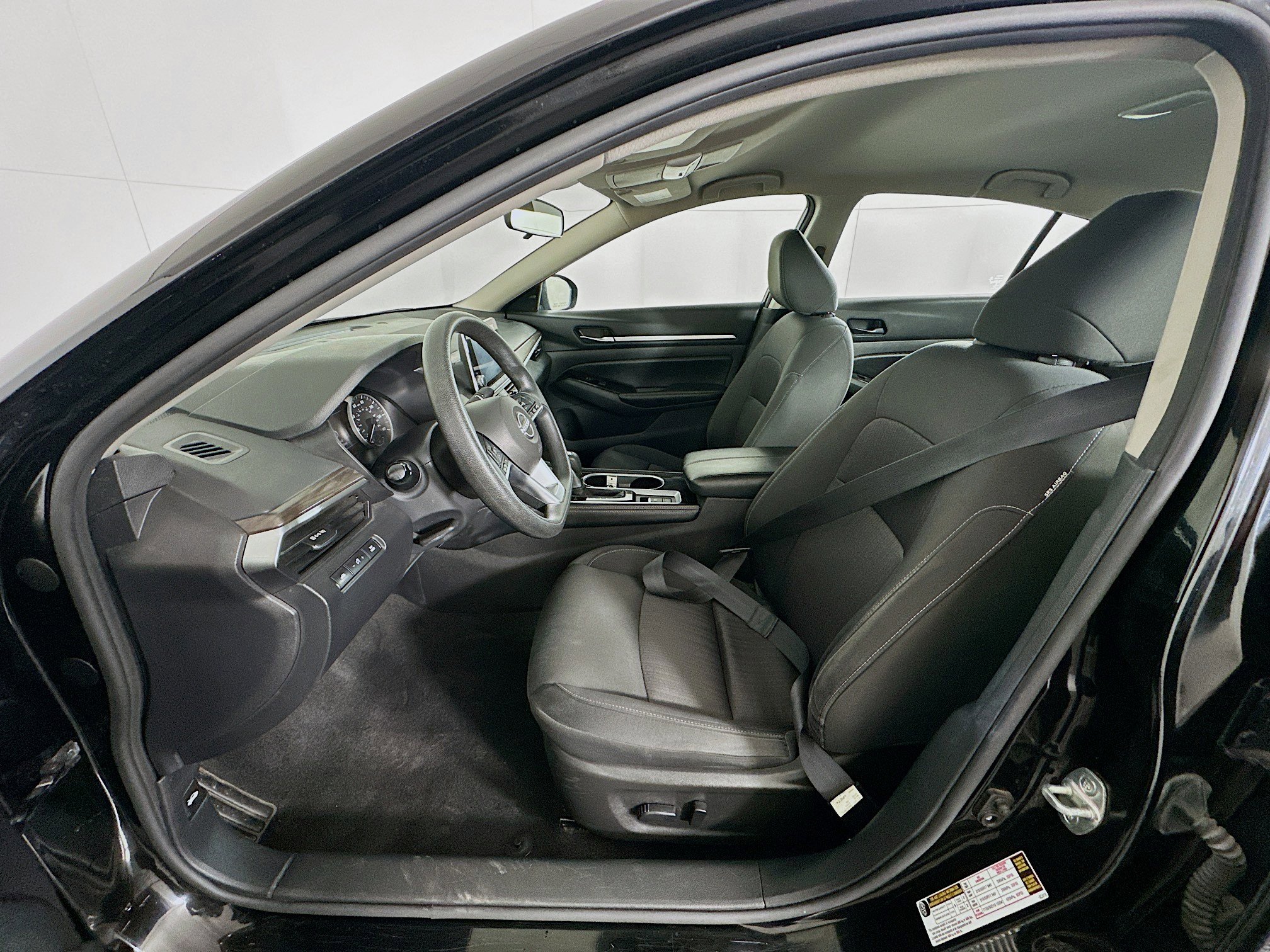 Used 2023 Nissan Altima 2.5 SV image 13