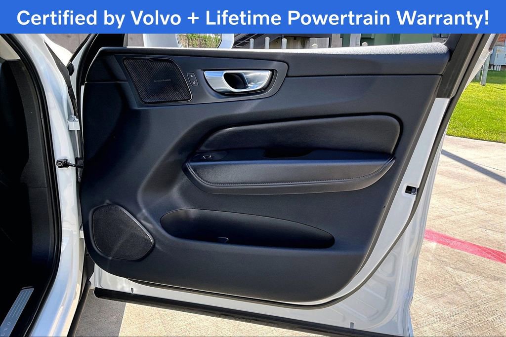 Used 2023 Volvo XC60 B5 Plus w/ Protection Package Premier image 25