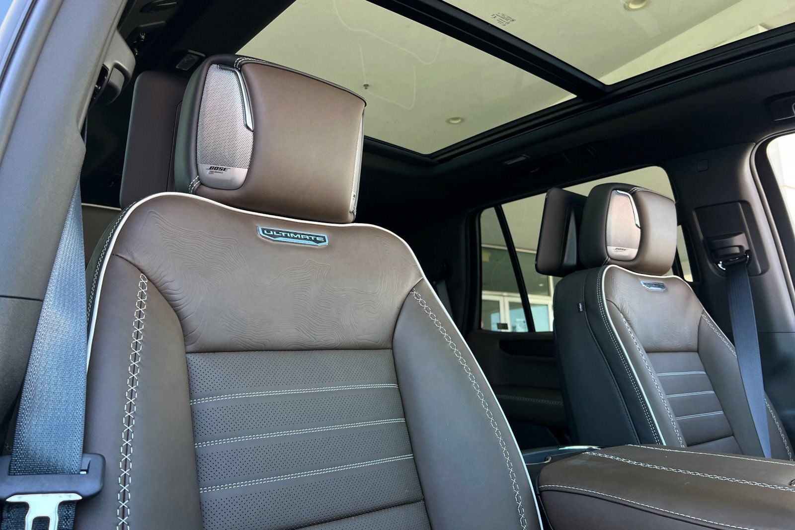 New 2026 GMC Yukon Denali Ultimate AWD/4WD image 17