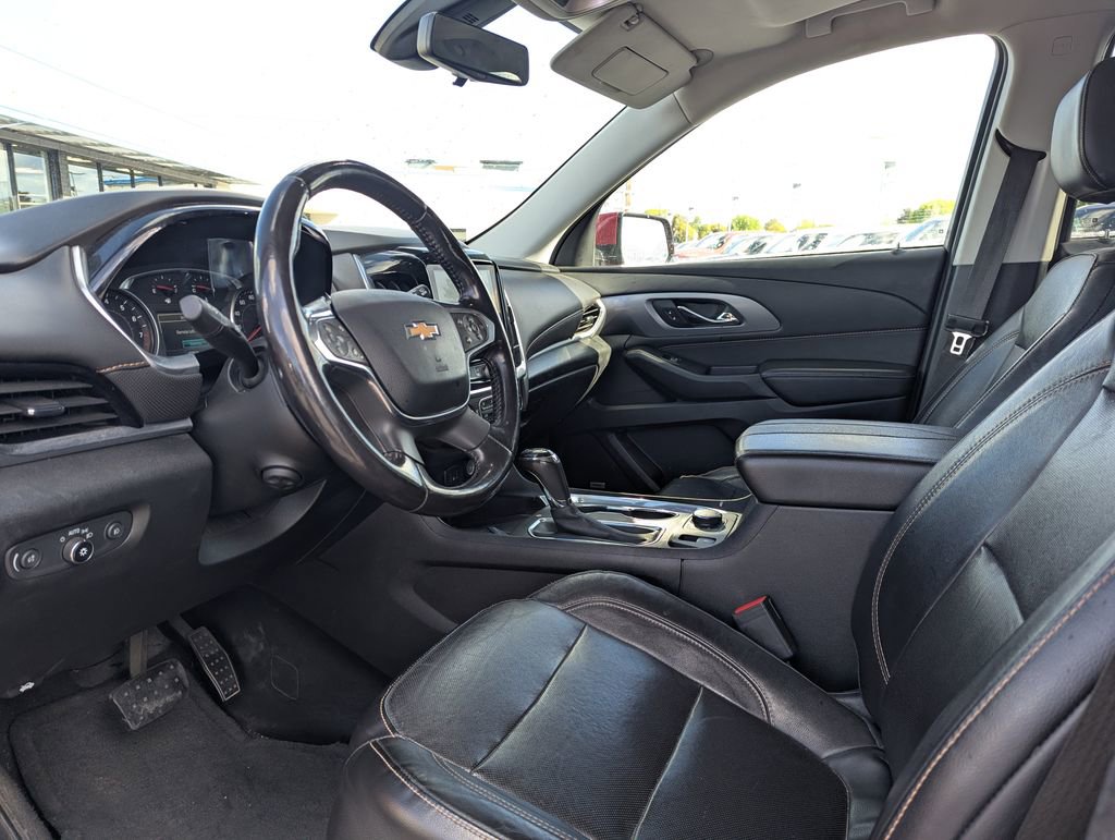 Used 2019 Chevrolet Traverse Premier w/ LPO, Floor Liner Package AWD/4WD image 14