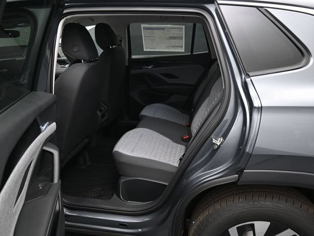 New 2026 Volkswagen Tiguan S AWD/4WD image 11