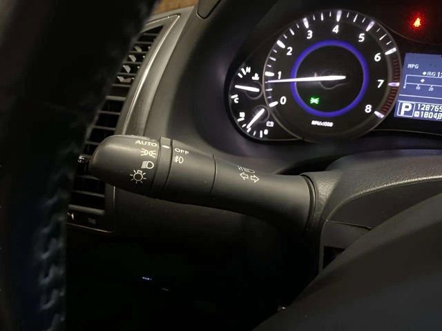 Used 2011 INFINITI QX56 2WD w/ Theater Pkg image 51