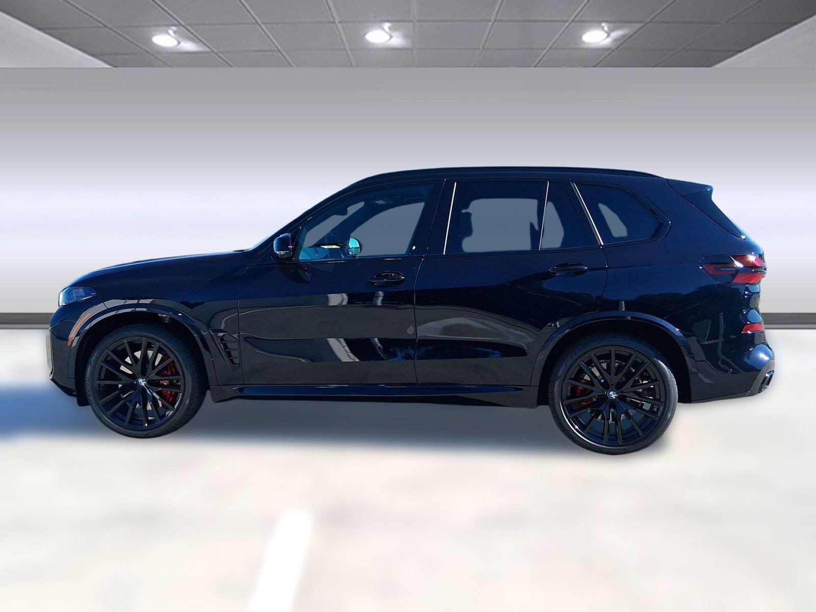 New 2026 BMW X5 M60i image 2