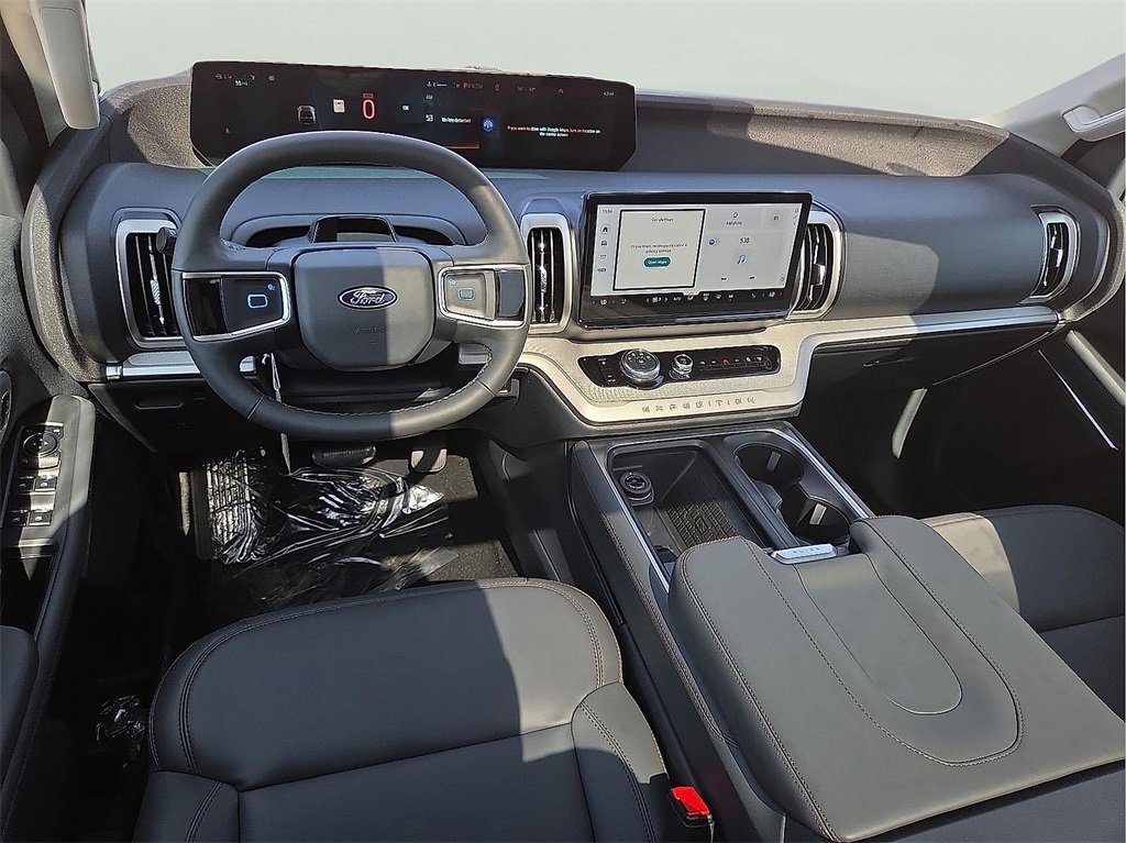 New 2025 Ford Expedition Active image 11