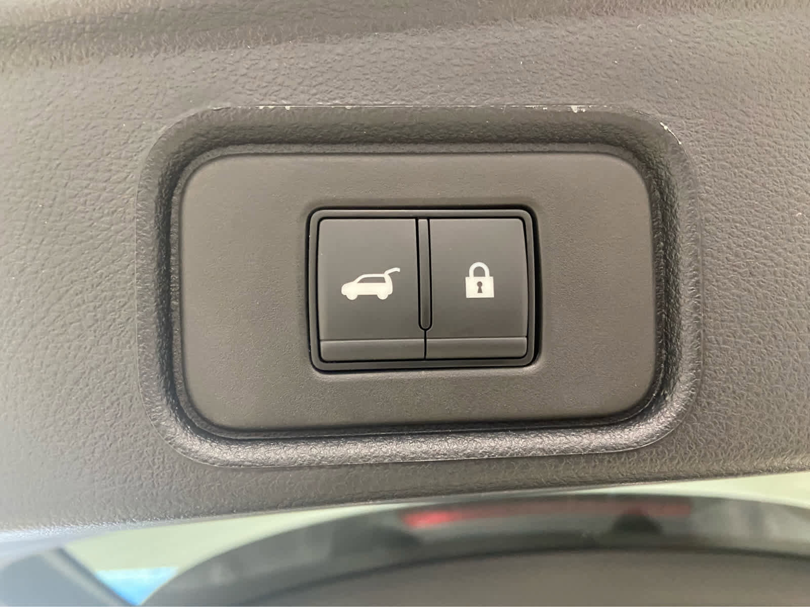 Used 2025 Nissan Pathfinder Platinum w/ Cargo Package image 8