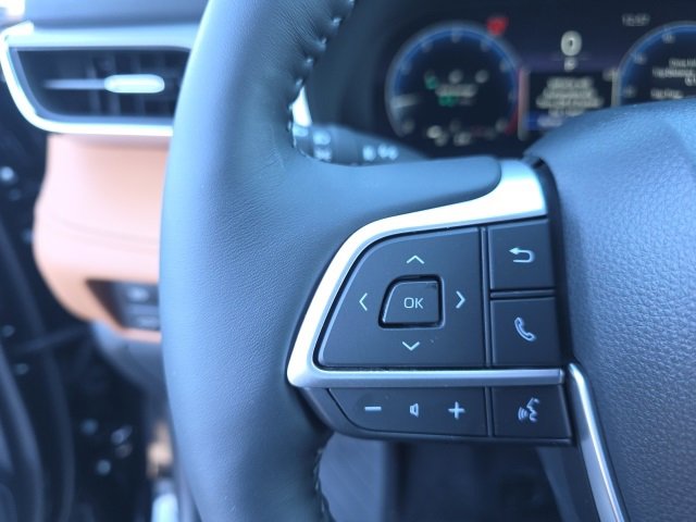 New 2026 Toyota Highlander Platinum image 17