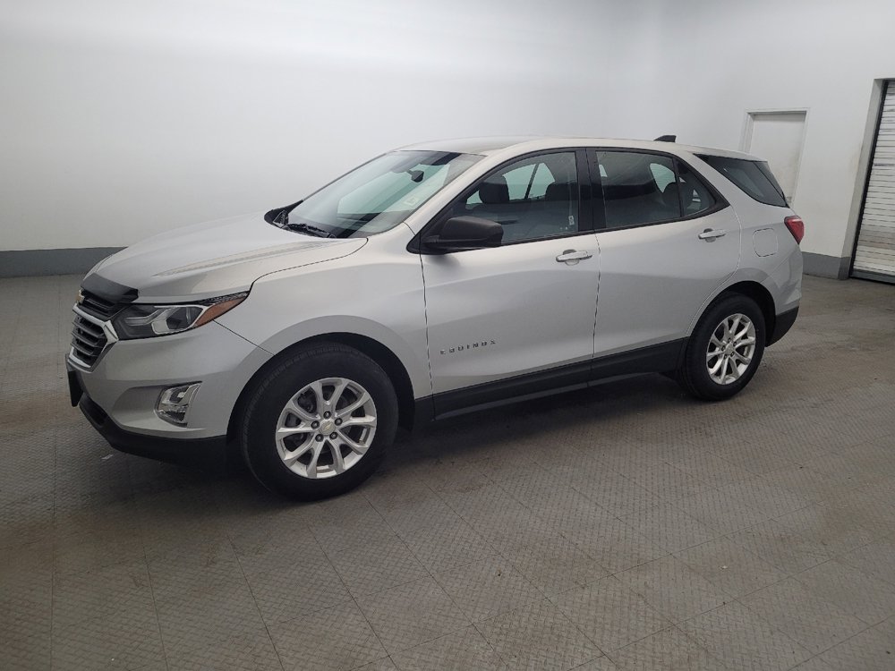 Used 2019 Chevrolet Equinox LS image 2