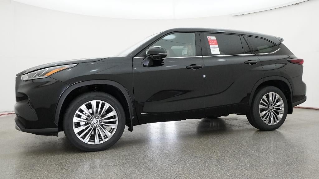 New 2026 Toyota Highlander Platinum AWD/4WD image 18