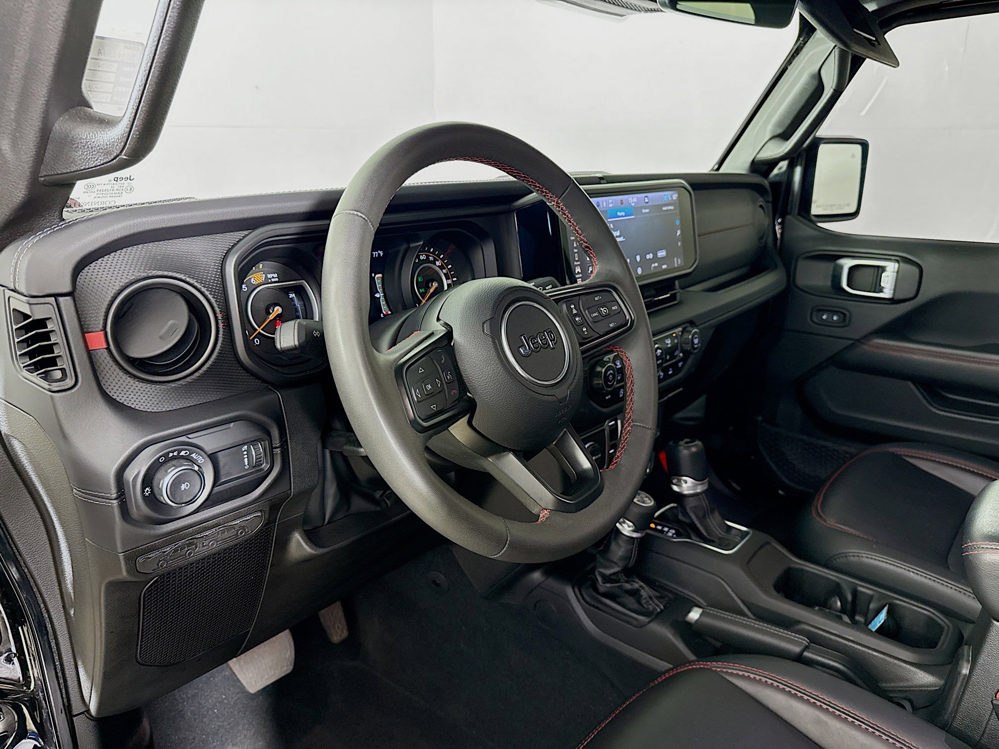 Used 2024 Jeep Wrangler Unlimited Rubicon image 8