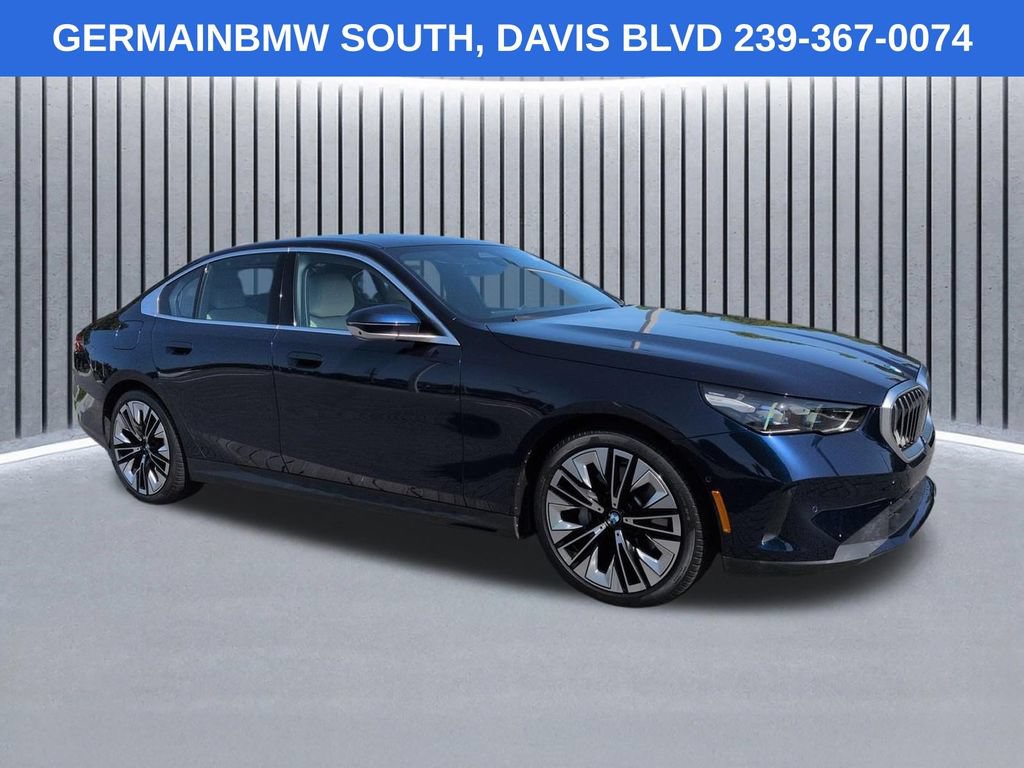 Used 2026 BMW 530i w/ Premium Package RWD image 3