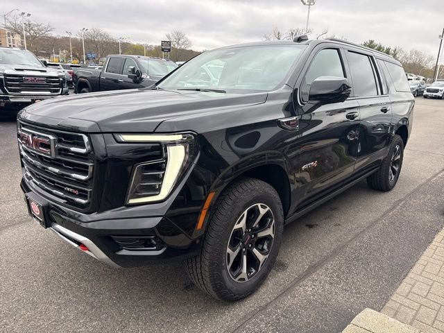 New 2025 GMC Yukon XL AT4 w/ AT4 Premium Plus Package AWD/4WD image 3