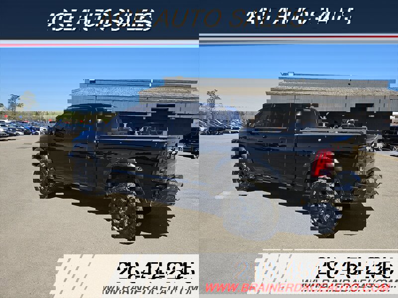 Used 2014 RAM 2500 Laramie w/ Black Appearance Group image 4