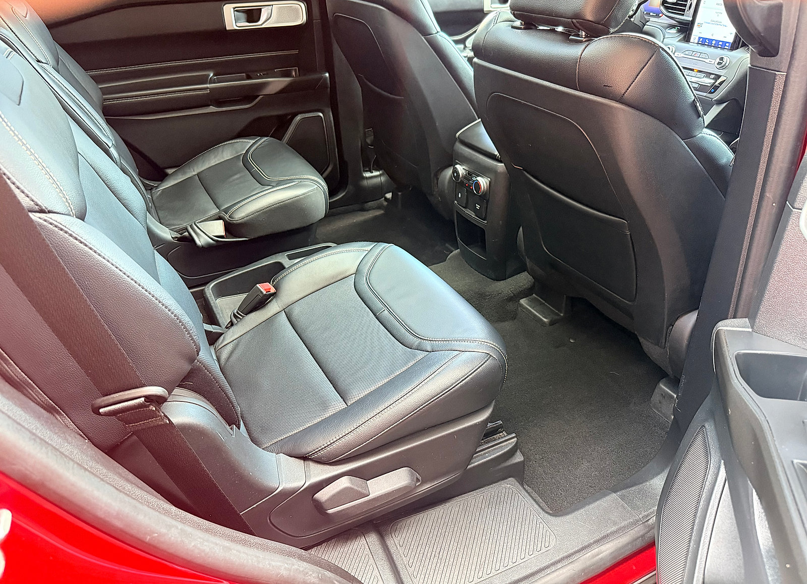 Used 2020 Ford Explorer ST w/ ST Street Pack AWD/4WD image 38