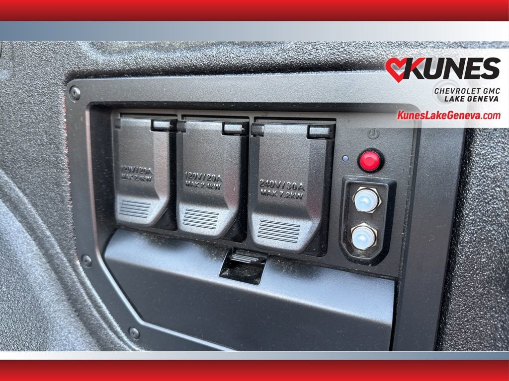 New 2025 GMC Sierra EV Denali image 22