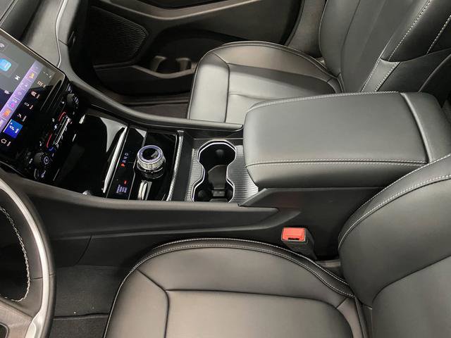 New 2025 Jeep Grand Cherokee L Limited w/ Trailer Tow Package image 21