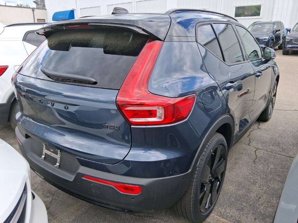 New 2026 Volvo XC40 B5 Ultra w/ Protection Package Premier AWD/4WD image 6