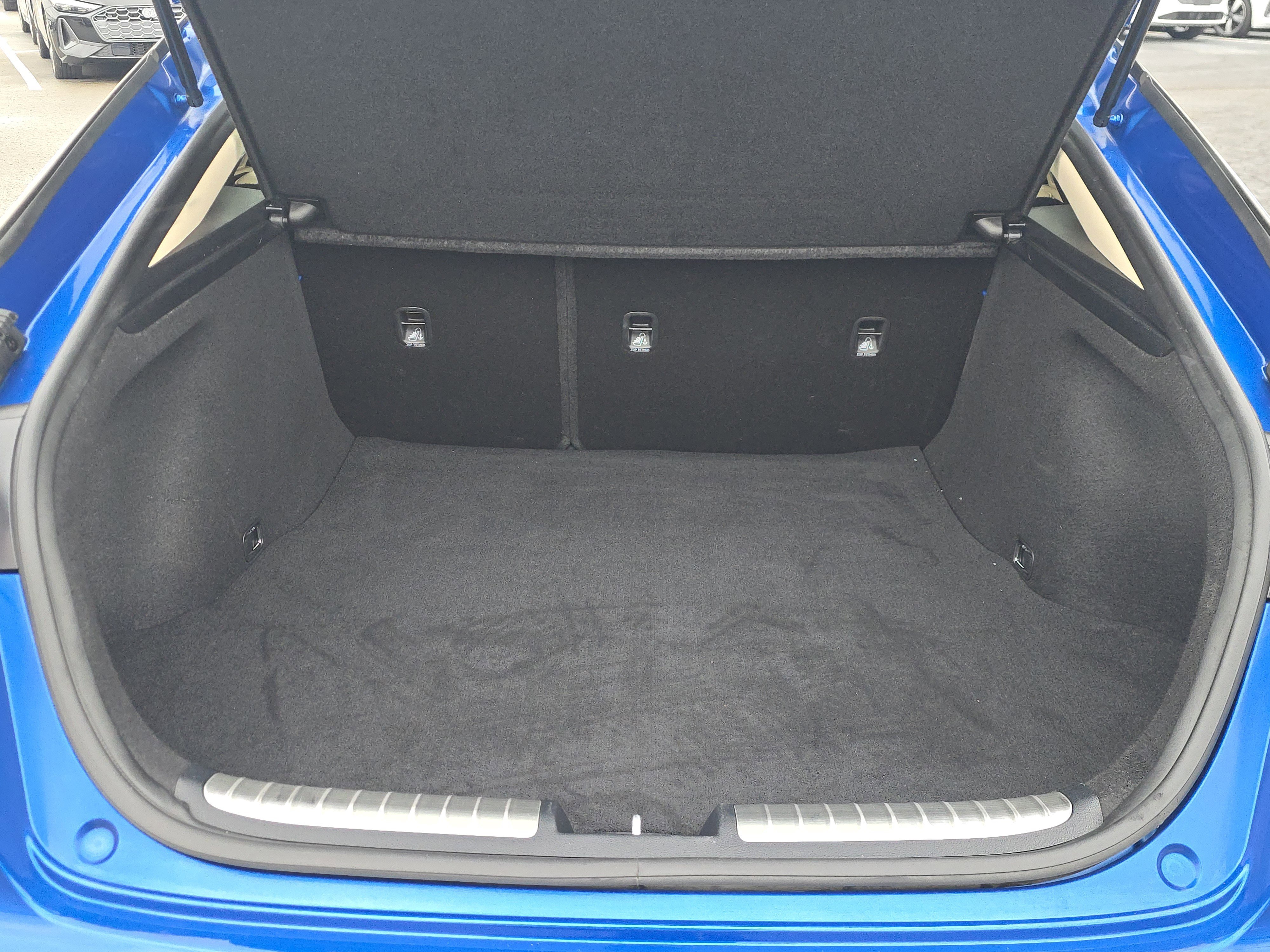 Used 2022 Kia Stinger GT-Line w/ Sun & Sound Package image 16