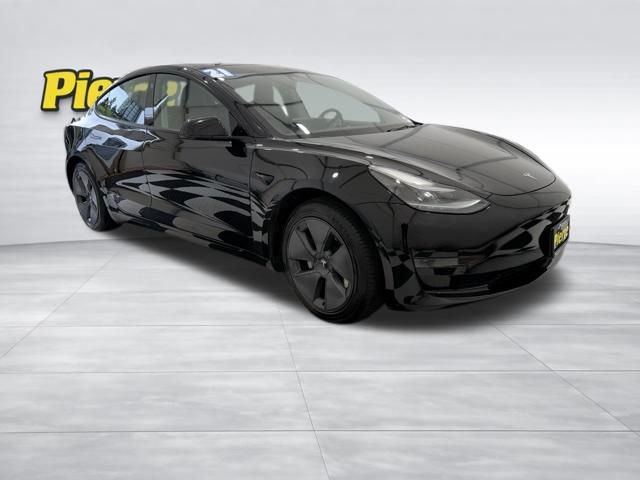 Used 2021 Tesla Model 3 Standard Range Plus RWD image 7
