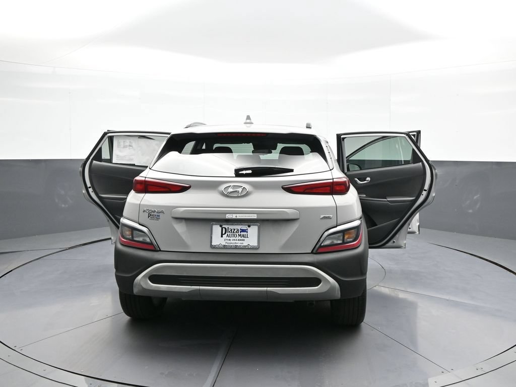 Certified 2022 Hyundai Kona SEL w/ Convenience Package AWD/4WD image 48