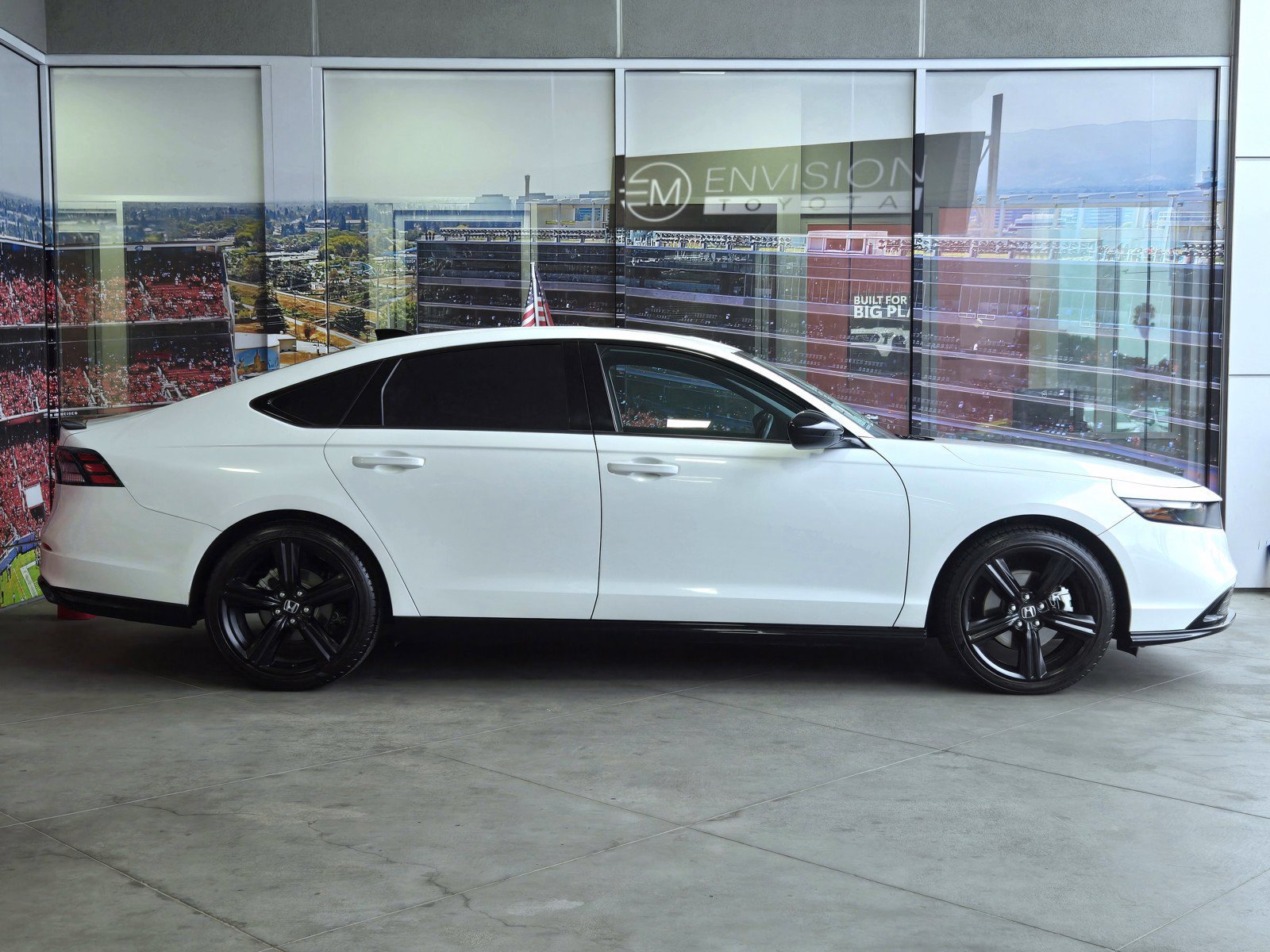 Used 2024 Honda Accord Sport image 4