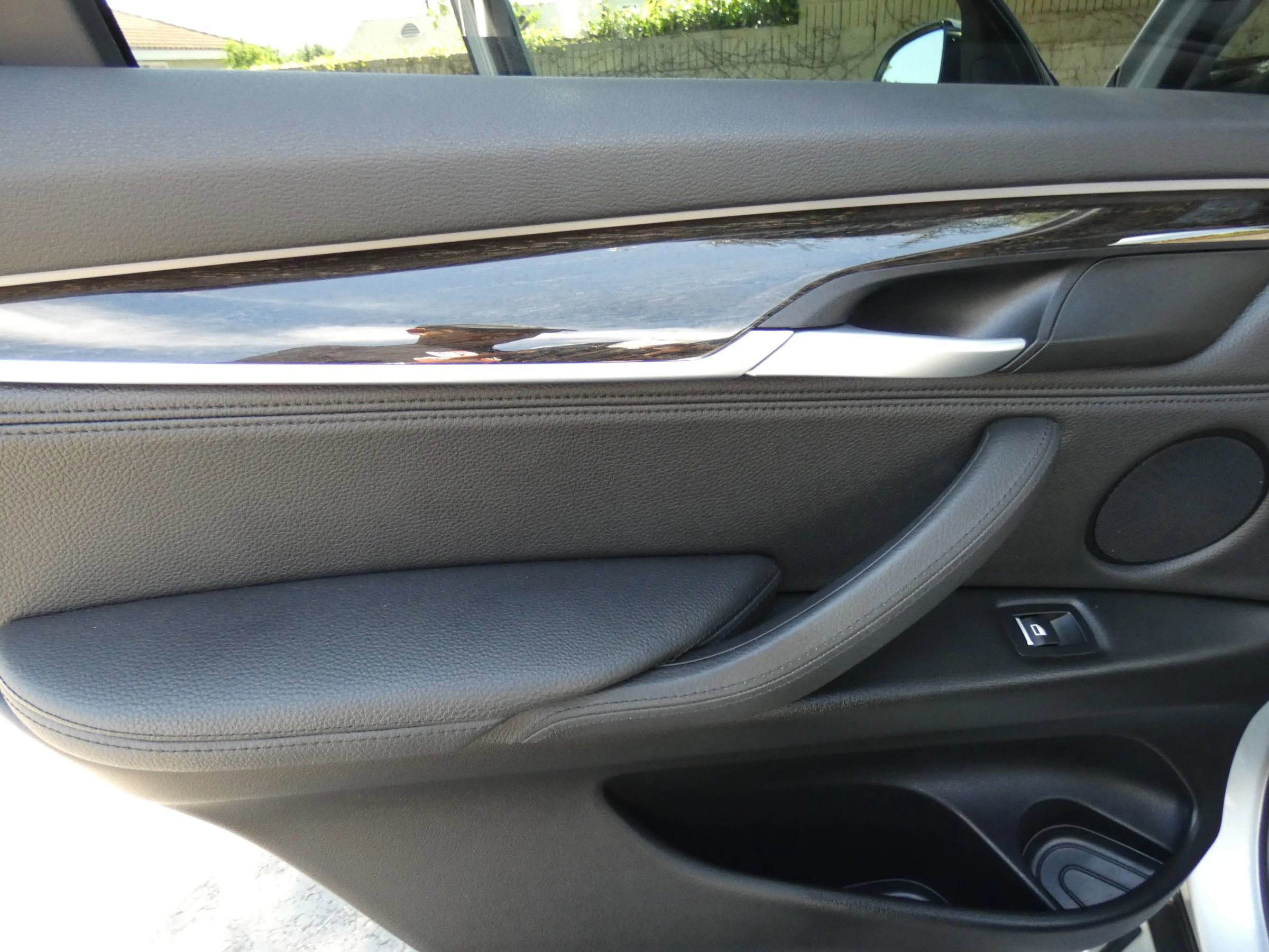 Used 2015 BMW X5 xDrive50i image 40