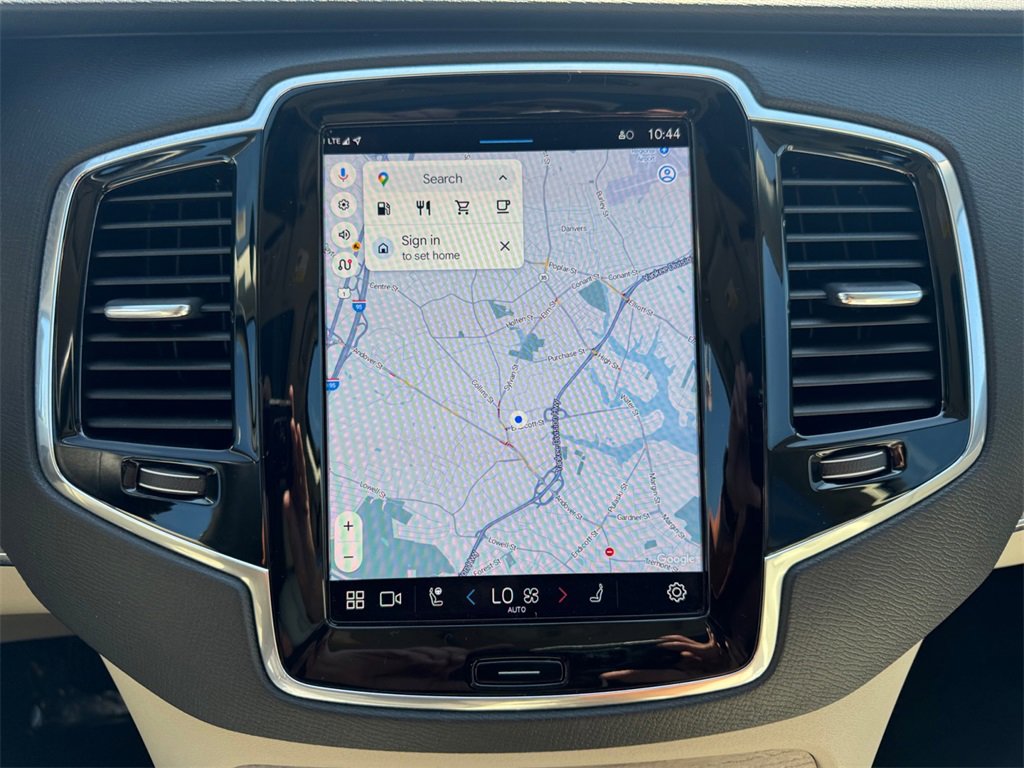 Certified 2023 Volvo XC90 B6 Plus w/ Protection Package Premier image 17