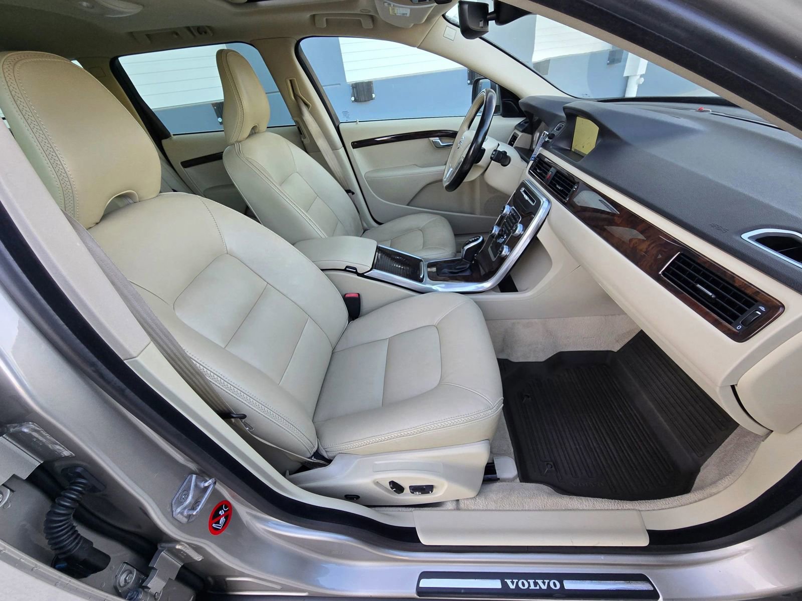 Used 2016 Volvo XC70 T5 Premier image 19