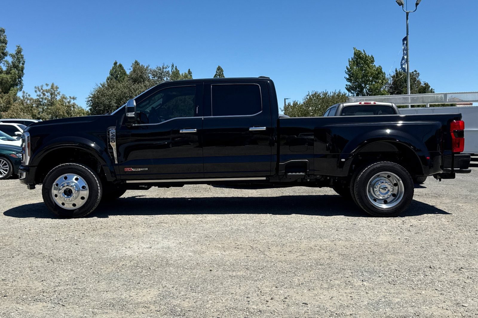 Certified 2024 Ford F450 Limited w/ FX4 Off-Road Package AWD/4WD image 7