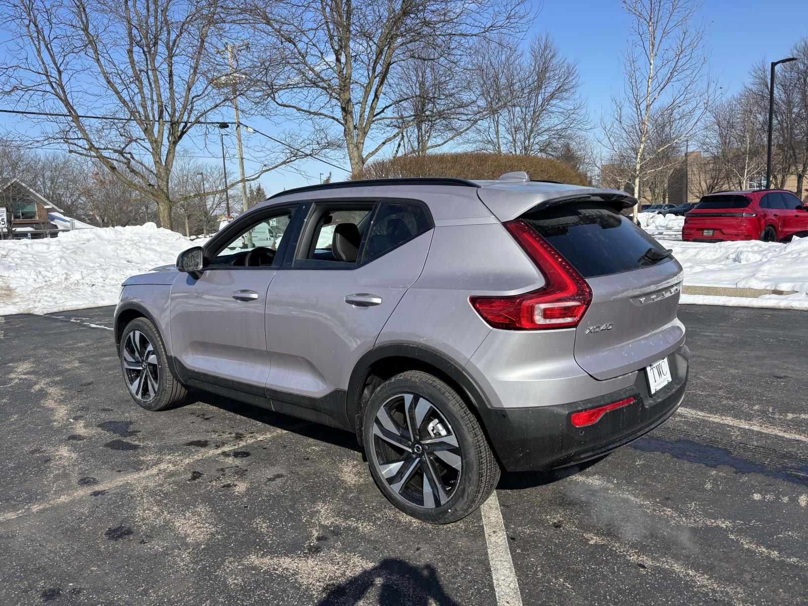 New 2026 Volvo XC40 B5 Ultra w/ Protection Package Premier AWD/4WD image 5