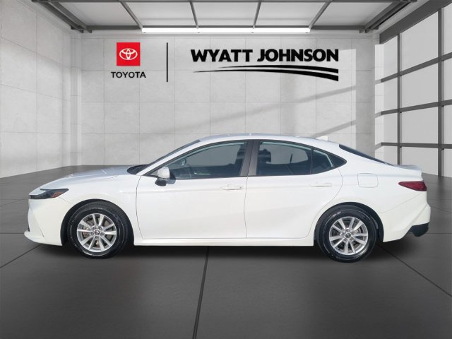 Certified 2025 Toyota Camry LE FWD image 4