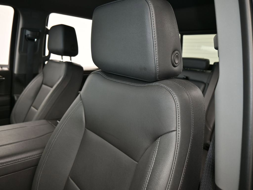 Used 2023 Chevrolet Silverado 1500 LT Trail Boss w/ LT Trail Boss Premium Package image 16