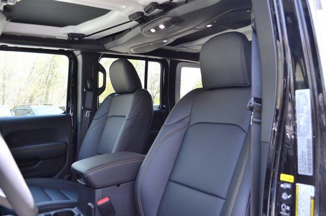 New 2025 Jeep Wrangler Sahara image 15