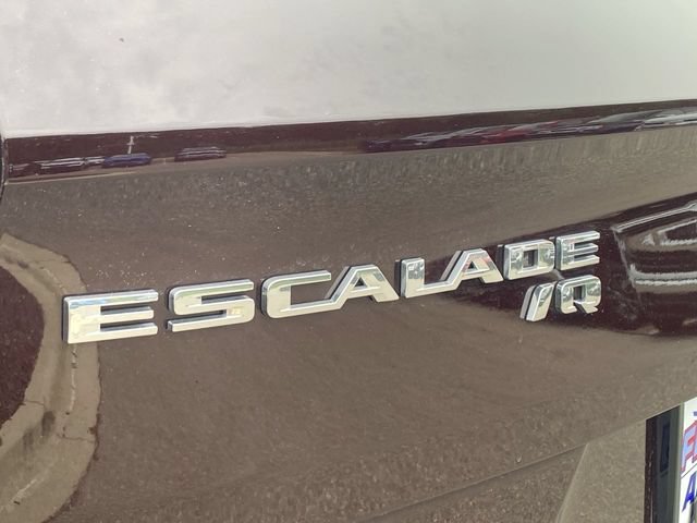 Used 2025 Cadillac Escalade IQ Luxury 2 w/ LPO, Premium Carpet Package AWD/4WD image 31
