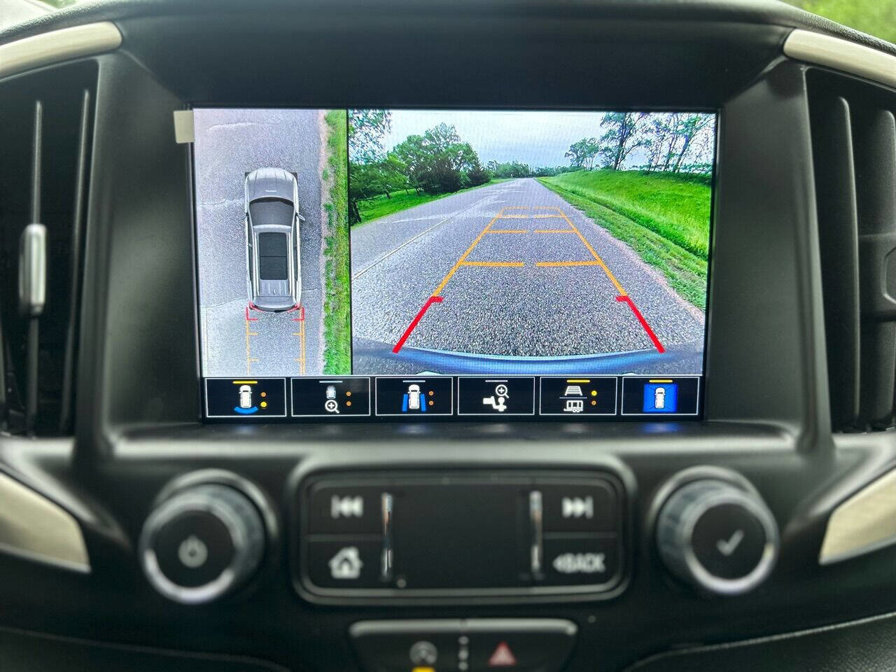 Used 2024 GMC Terrain Denali w/ Denali Premium Package image 14