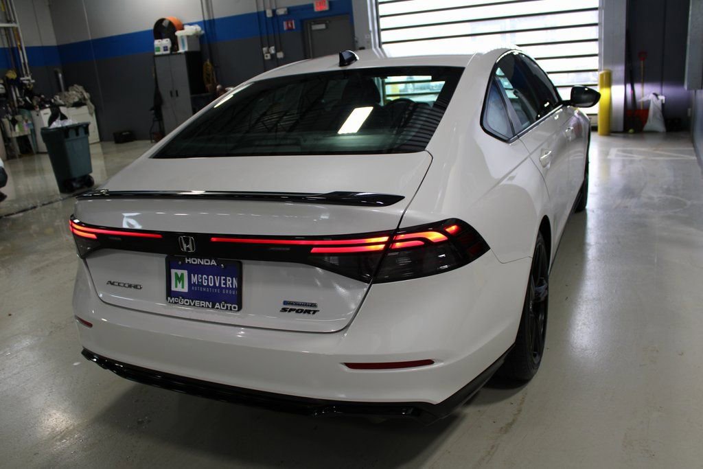 Used 2025 Honda Accord Sport image 43
