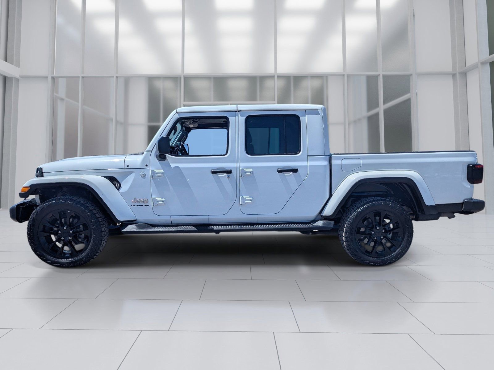 Used 2020 Jeep Gladiator Overland AWD/4WD image 2
